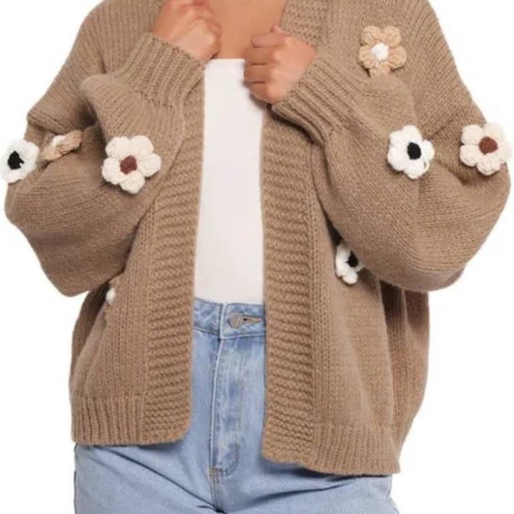 Petal & Pup Women's Delaro Flower Cardigan